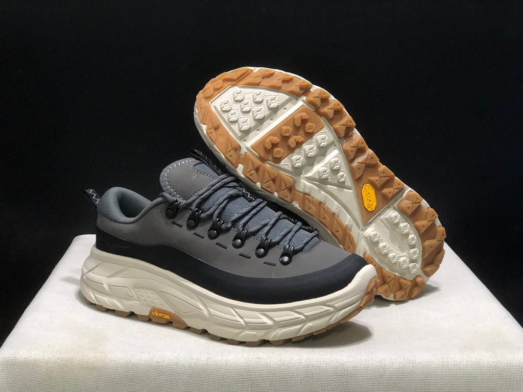 HOKA ONE ONE Tor Summit